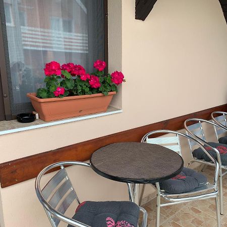Nagcsalados Rozsa Apartman Balatonlelle Ngoại thất bức ảnh