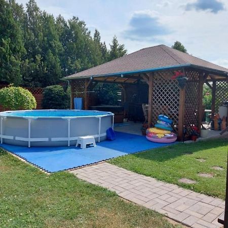 Nagcsalados Rozsa Apartman Balatonlelle Ngoại thất bức ảnh