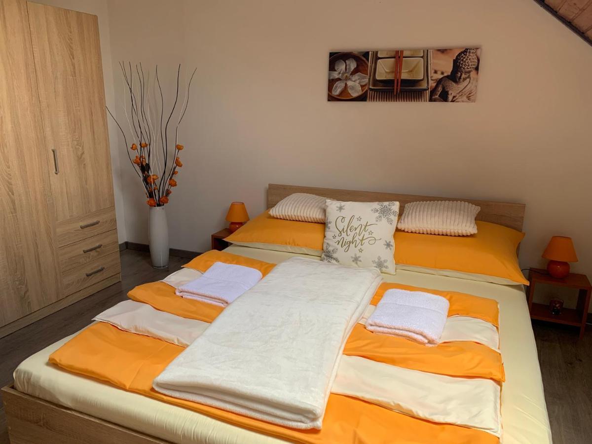 Nagcsalados Rozsa Apartman Balatonlelle Ngoại thất bức ảnh