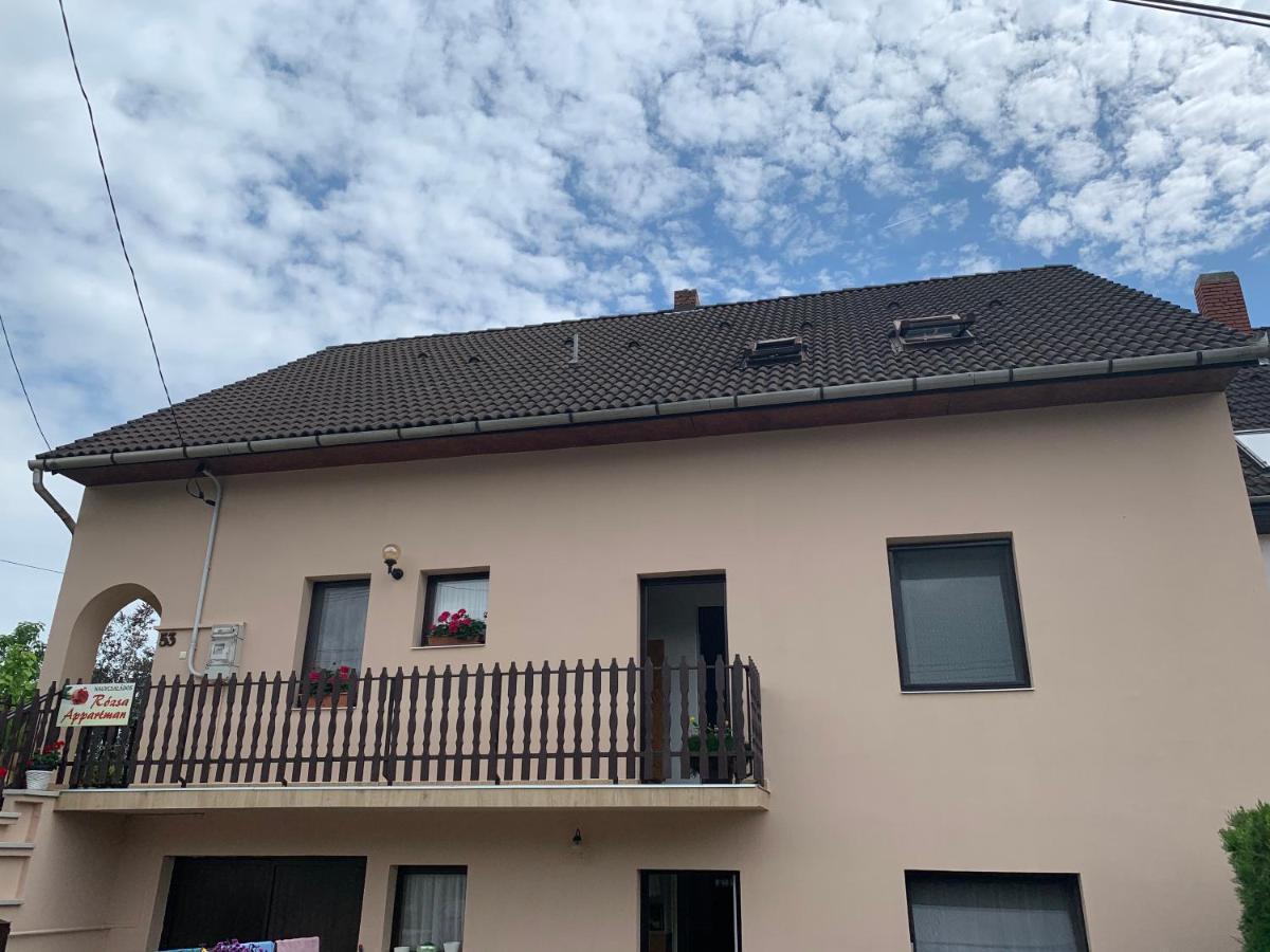 Nagcsalados Rozsa Apartman Balatonlelle Ngoại thất bức ảnh