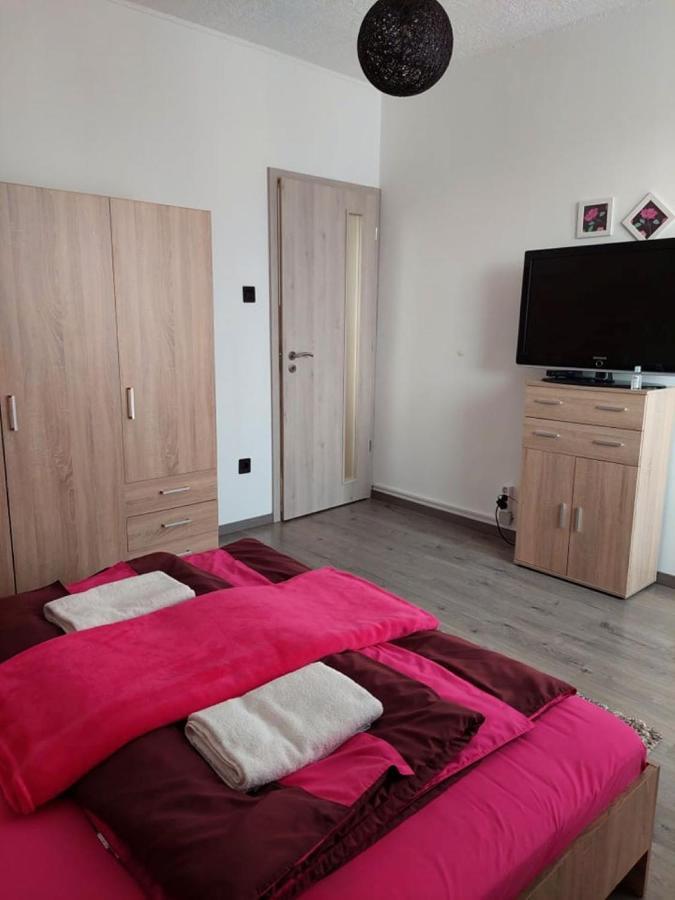 Nagcsalados Rozsa Apartman Balatonlelle Ngoại thất bức ảnh