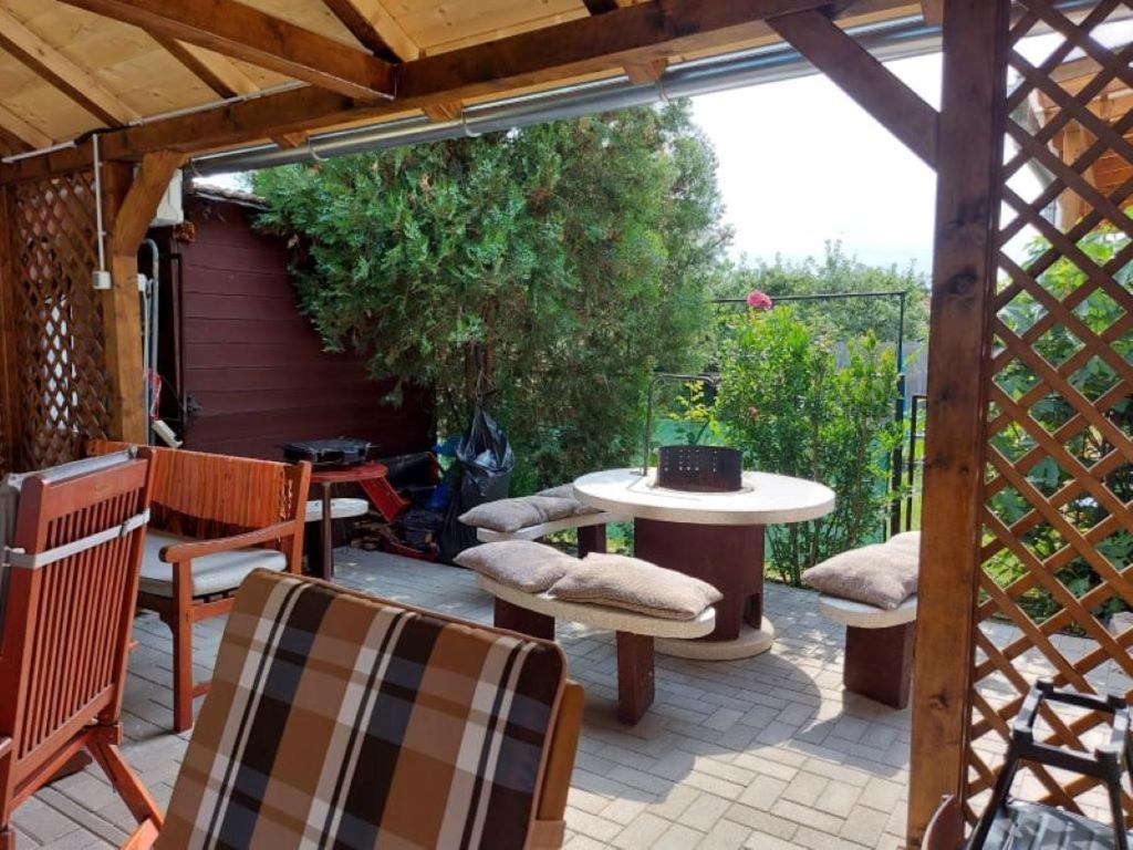 Nagcsalados Rozsa Apartman Balatonlelle Ngoại thất bức ảnh