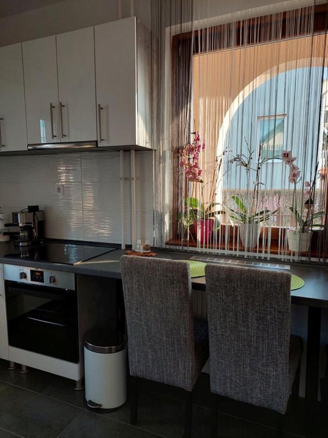 Nagcsalados Rozsa Apartman Balatonlelle Ngoại thất bức ảnh