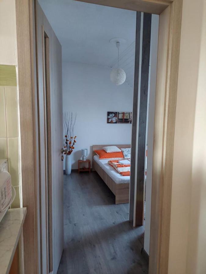 Nagcsalados Rozsa Apartman Balatonlelle Ngoại thất bức ảnh
