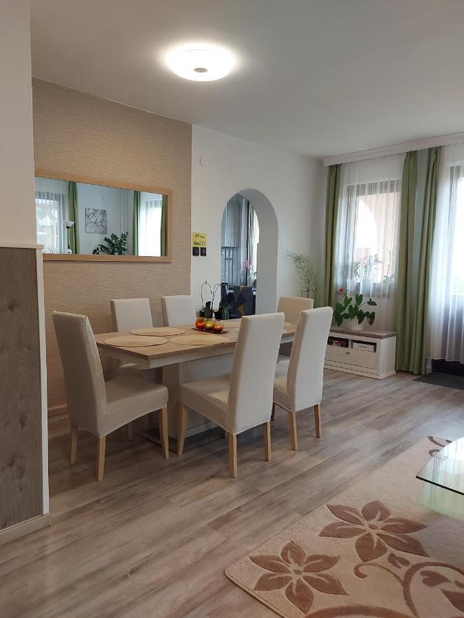 Nagcsalados Rozsa Apartman Balatonlelle Ngoại thất bức ảnh